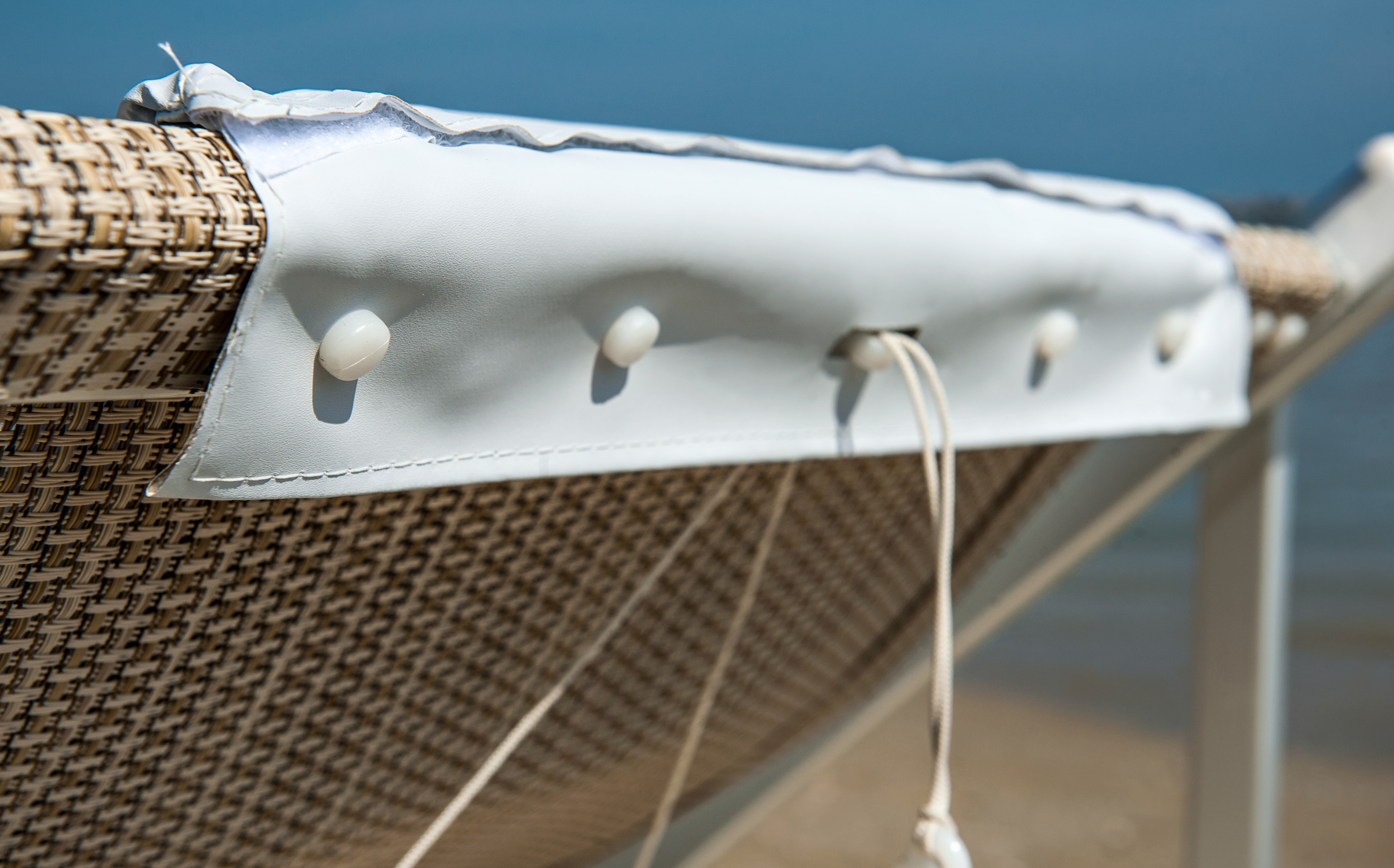 Refrigerating Pillow with nautical rope